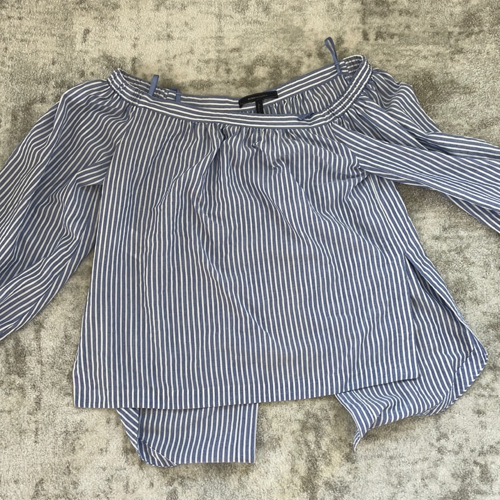 BCBG maxazria blue and white top. Size S